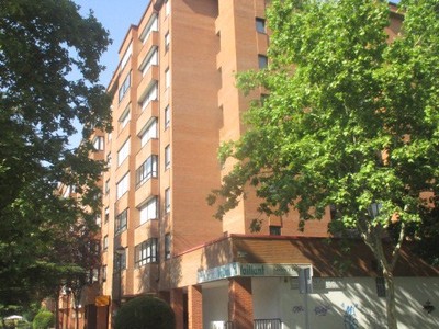 Piso en venta en Aranda De Duero, Polígono Residencial, con 3 dormitorios, 2 baños, trastero y terraza