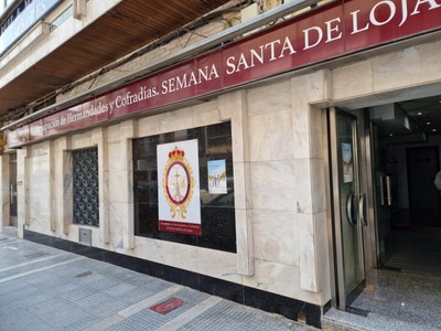 Local en venta en Loja, con 2 aseos