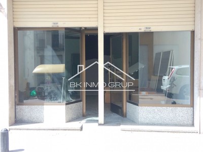 Local en venta en Benicarló, con baño