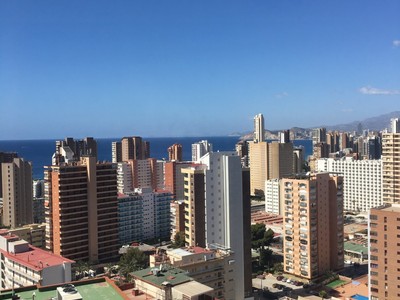 Apartamento en venta en Benidorm, Rincon Playa Levante, con 2 dormitorios, baño y terraza
