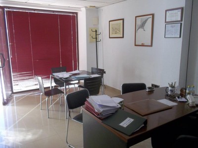 Local comercial en venta en Benidorm, R. Loix - Playa Levante, con baño