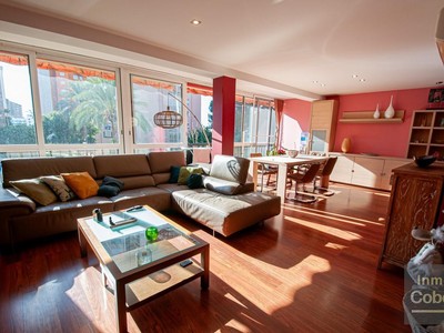 Duplex en venta en Benidorm, R. Loix - Playa Levante, con 3 dormitorios, 2 baños y 2 terrazas