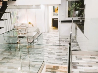 Duplex en venta en Madrid, Malasaña - Centro, con 2 dormitorios y 2 baños