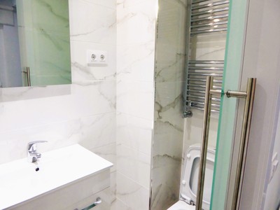 BAÑO 1