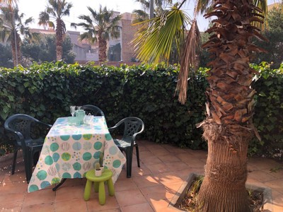 Apartamento en alquiler vacacional en Lampolla, con 2 dormitorios, baño, plaza de garaje y terraza