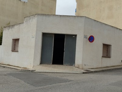 Terreno urbano en venta en Lampolla