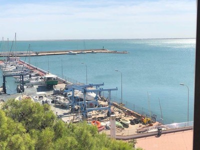 Piso en venta en Lampolla, con 2 dormitorios, baño y balcón