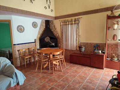Finca rústica en venta en Lampolla, con 2 dormitorios, baño y terreno