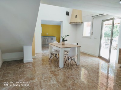 Finca rústica en venta en Lampolla, con 2 dormitorios, baño, balcón y terraza