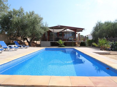 Casa en venta en Lampolla, con 4 dormitorios, 2 baños, terraza y terreno