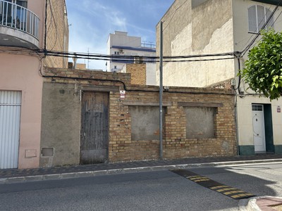 Terreno urbano en venta en Lampolla