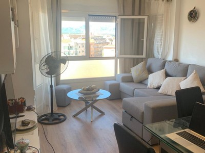 Piso en venta en Tortosa, con 4 dormitorios, baño, aseo y 2 balcones