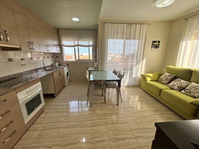Piso en venta en Camarles, con 2 dormitorios, baño y balcón