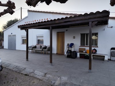 Finca rústica en venta en Tortosa, San Bernabe, con 2 dormitorios, baño, 2300 plazas de garaje y terreno