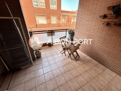 Piso en venta en Tortosa, con 2 dormitorios, 2 baños, plaza de garaje y trastero