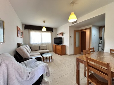 Piso en alquiler en Ampolla, con 2 dormitorios, baño y plaza de garaje