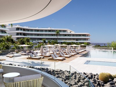 Apartamento en venta en Adeje, con 3 dormitorios, 3 baños y plaza de garaje