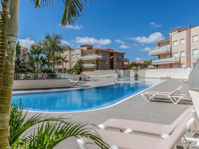 Apartamento en venta en San Miguel De Abona, Amarilla Golf, con 3 dormitorios, 2 baños, plaza de garaje, trastero y terraza
