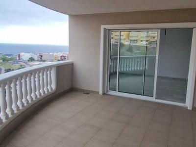 Ático en venta en Santiago Del Teide, Puerto Santiago, con 2 dormitorios, 2 baños, plaza de garaje, trastero y 2 balcones