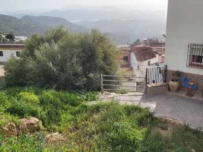 PARCELA DE TERRENO URBANO