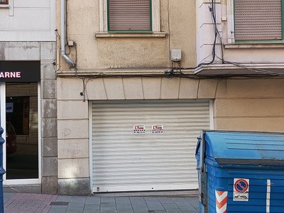 Locales en venta en Portugalete, Correos, con baño