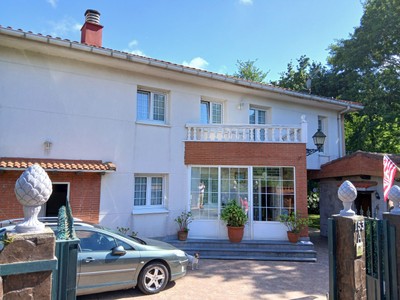 Chalet en venta en Baltezana, Baltezana, con 4 dormitorios, 2 baños, aseo, trastero, terraza y terreno