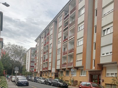 Piso en venta en Portugalete, Cristobal Mello, con 3 dormitorios, 2 baños, trastero y 2 balcones