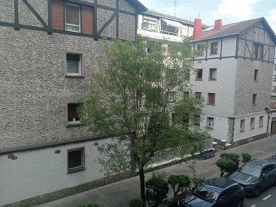 Piso en venta en Portugalete, Abaro, con 3 dormitorios y baño