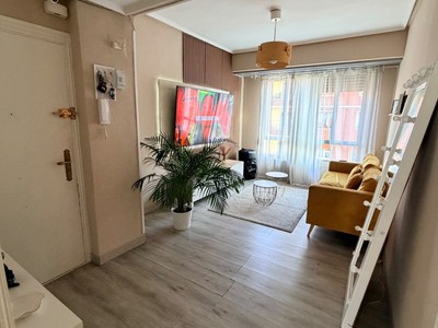 Piso en venta en Portugalete, Avda. Abaro, con 3 dormitorios y baño