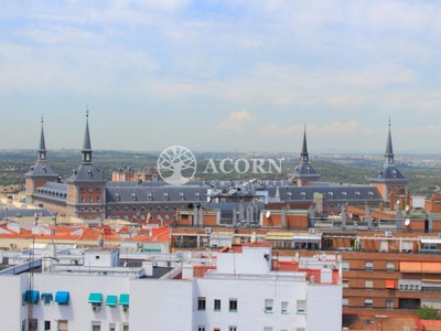 Piso en venta en Madrid, Chamberí Ríos Rosas, con 3 dormitorios, baño, aseo y plaza de garaje