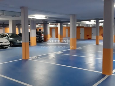 Garaje en alquiler en Algorta, Arene