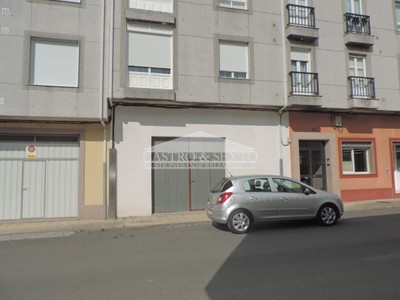 Local-bajo comercial en venta en Melide, Martagona