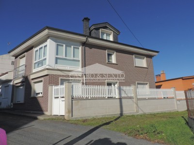 Casa en venta en Melide, Centro