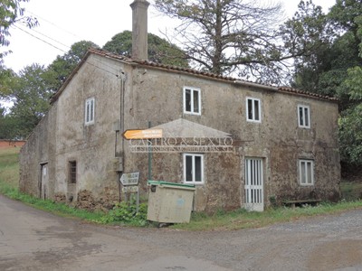 Casa para restaurar en venta en Santiso