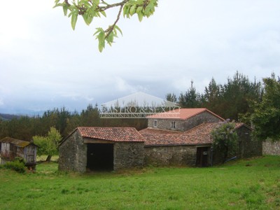 Casa para restaurar en venta en Melide, Carballas- Maceda