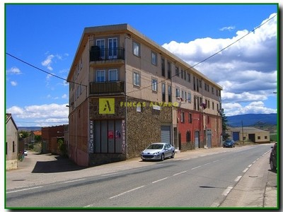 Local en planta baja en venta en Hormilla