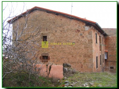 Vivienda o chalet en venta en San Millán De La Cogolla, con 6 dormitorios y 2 baños