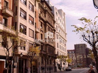 Apartamento en venta en Bilbao, Moyua-elcano