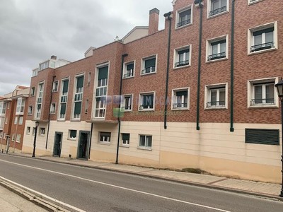 Ático en venta en Zaratan, con 3 dormitorios, 2 baños, plaza de garaje y trastero