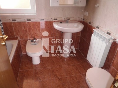 Piso en venta en Zamora, Pinilla, con 4 dormitorios, plaza de garaje, trastero y terraza