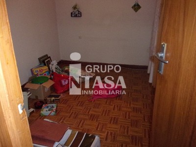 Piso en venta en Zamora, Zona Centro, con 4 dormitorios, baño y aseo