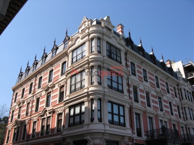 Piso en alquiler en Bilbao, Sabino Arana, con 3 dormitorios, 2 baños, trastero y terraza