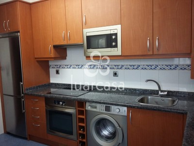 Piso en alquiler en Luarca, Alrededores Luarca, con 2 dormitorios, baño, aseo y plaza de garaje