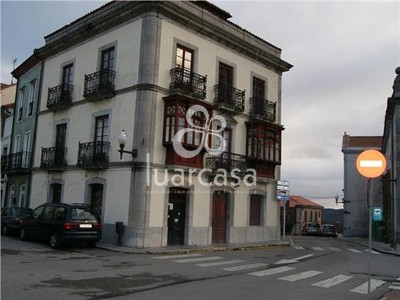 Casa en venta en Muros De Nalon, Muros De Nalon, con 8 dormitorios y trastero