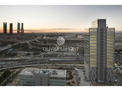 Oficina en alquiler en Madrid, Manoteras, con 4 baños