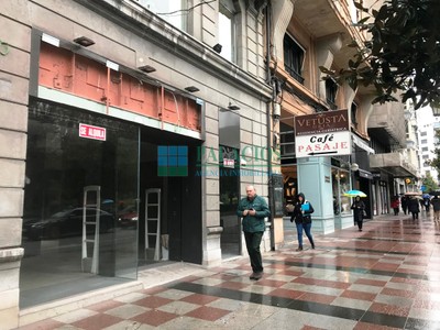 Locales en alquiler en Oviedo, Centro, con trastero