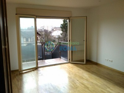 Adosado en venta en Erentxun, con 3 dormitorios, 3 baños, 2 terrazas y terreno