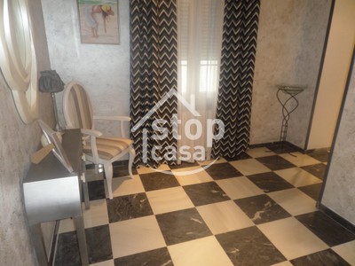 Piso en venta en Fernan Nuñez, Buen Acceso A La Autovía, con 4 dormitorios, 2 baños, trastero y terraza