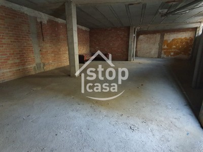 Locales en venta en Fernan Nuñez, Zona Comercial