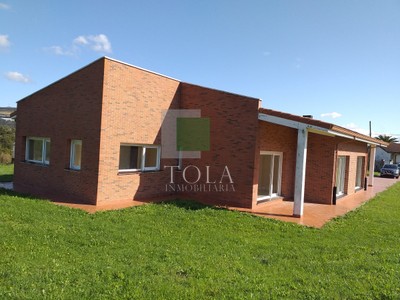 Chalet en venta en Urduliz, Mendiondo, con 4 dormitorios, 3 baños, trastero y terreno